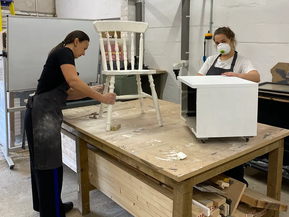 10 Henkel UK and Ireland volunteers joined Habitat for Humanity at their Upcycling Workshop in Dagenham as part of the ‘Empty Spaces to Homes’ programme.