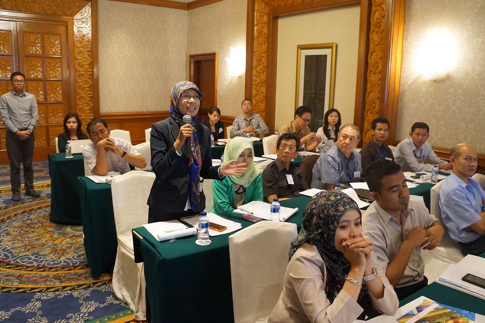 In Jakarta and Surabaya a big number of experts from the industry met.