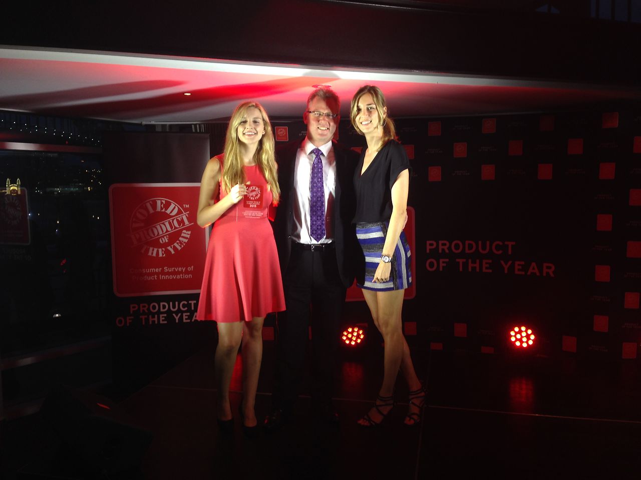 Members of the Henkel Australia Beauty Care Retail team with their 2015 Product of the Year Award